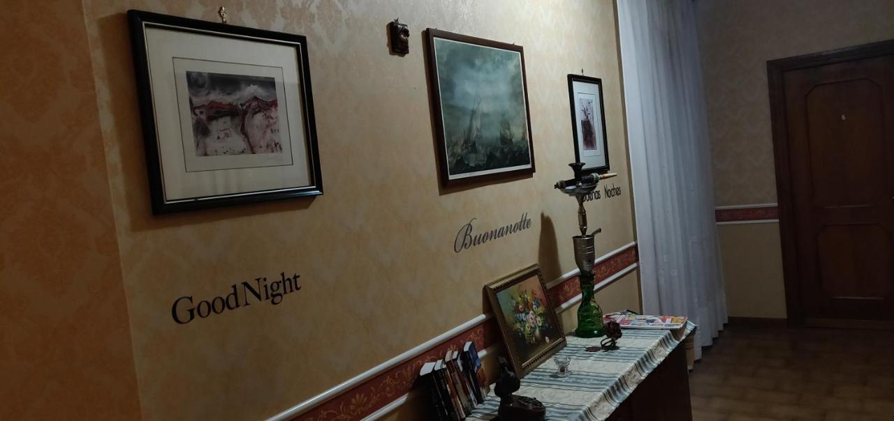 Hillary House Hotel Fiumicino Buitenkant foto