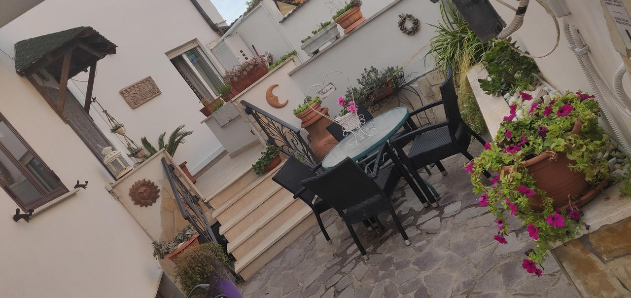 Hillary House Hotel Fiumicino Buitenkant foto