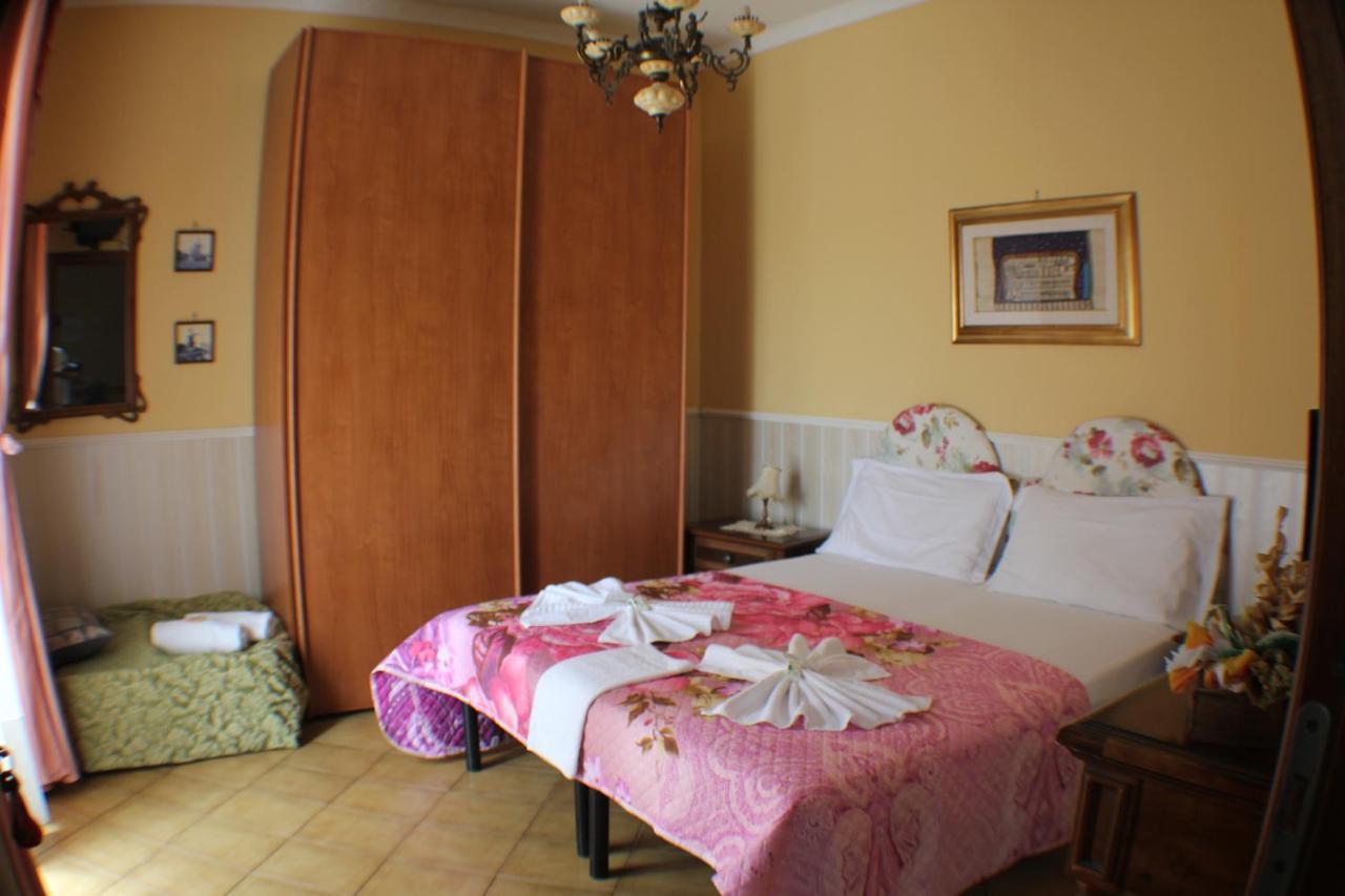 Hillary House Hotel Fiumicino Buitenkant foto