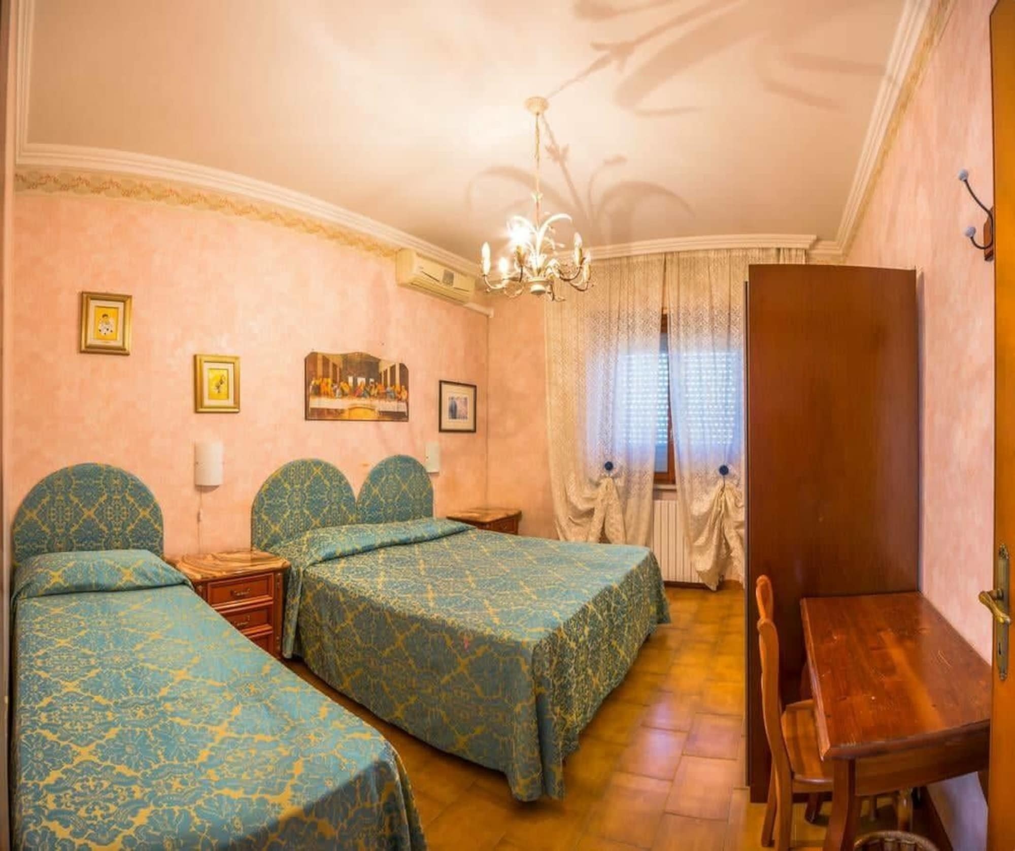 Hillary House Hotel Fiumicino Buitenkant foto