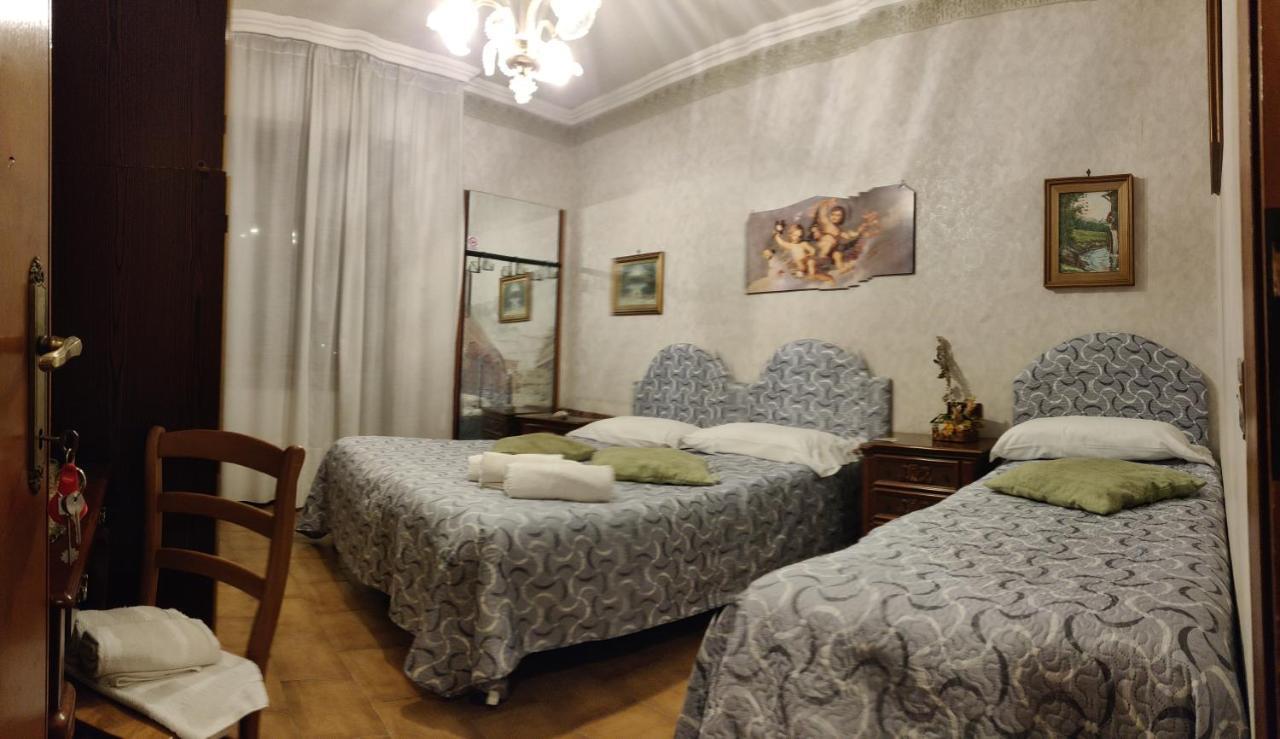 Hillary House Hotel Fiumicino Buitenkant foto
