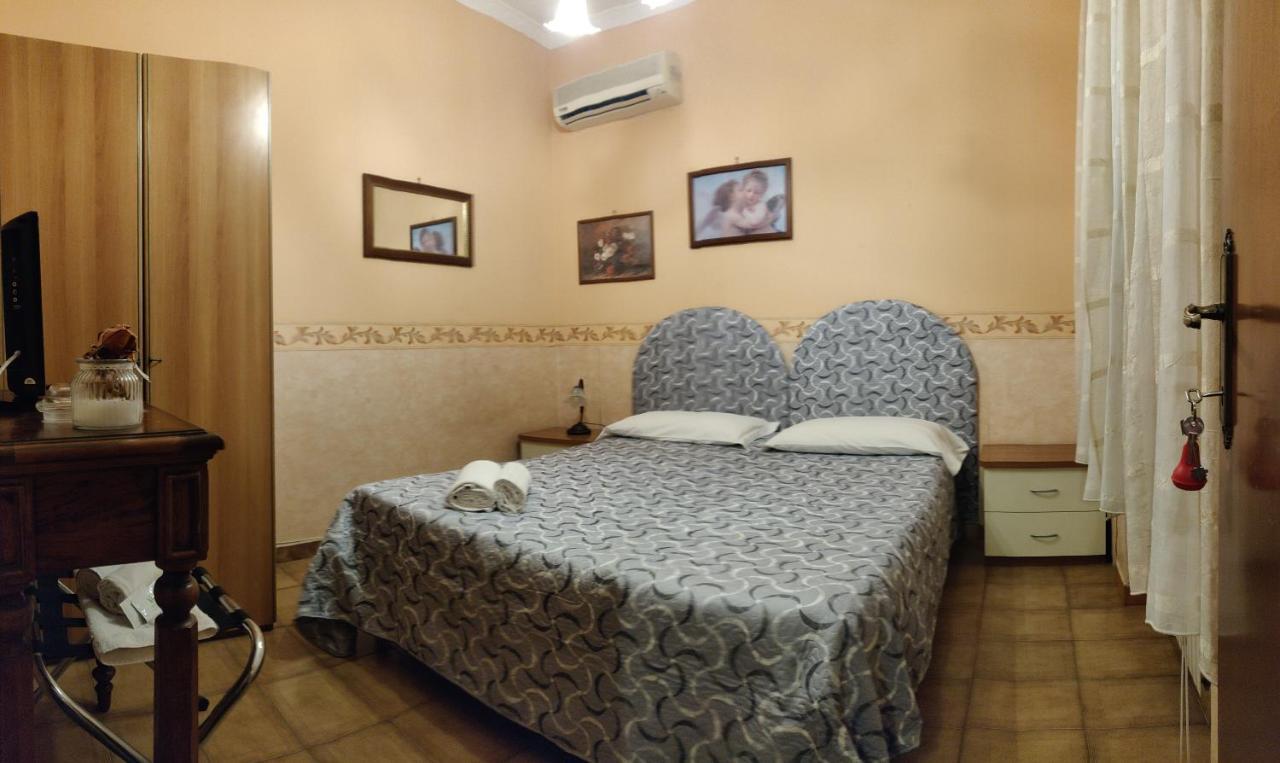 Hillary House Hotel Fiumicino Buitenkant foto
