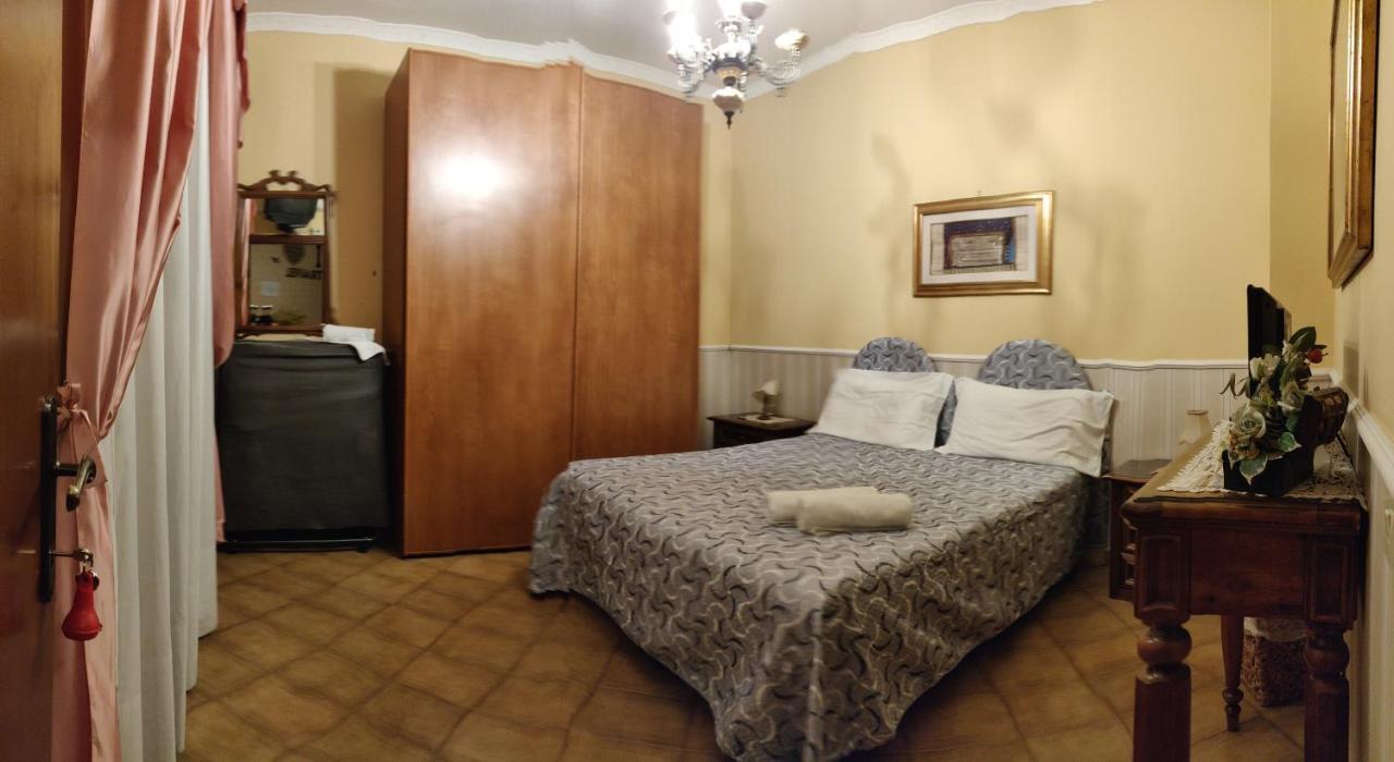 Hillary House Hotel Fiumicino Buitenkant foto